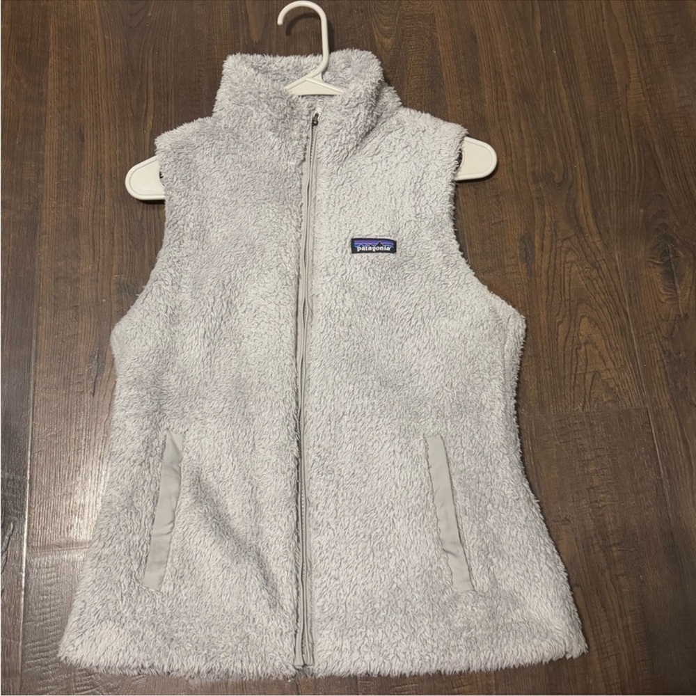 Patagonia Women's Fleece Vest in Light Gray - Picture 1 of 2